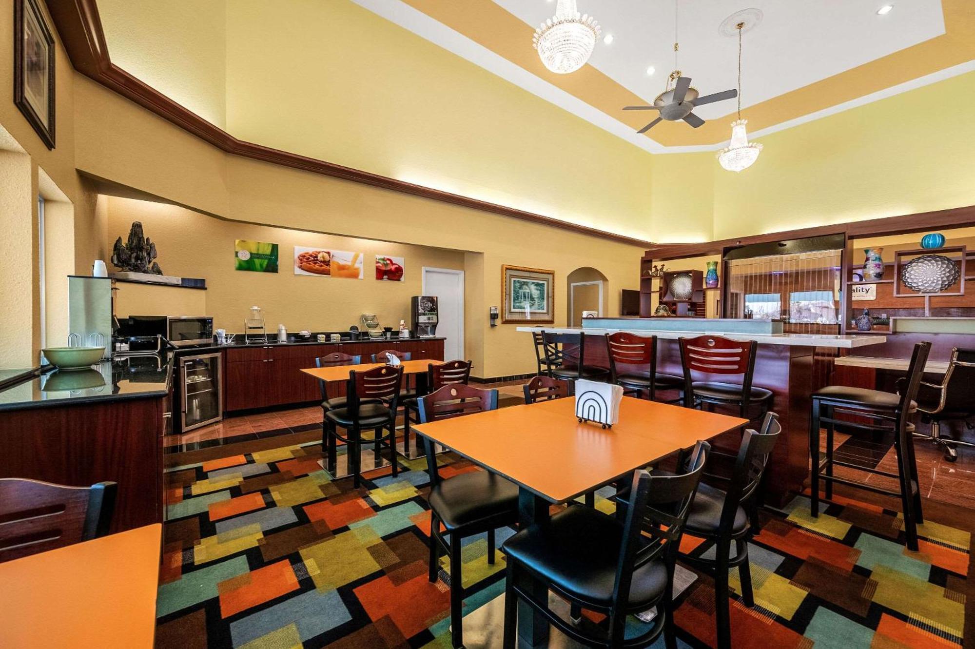 Quality Inn & Suites Cypress Eksteriør bilde