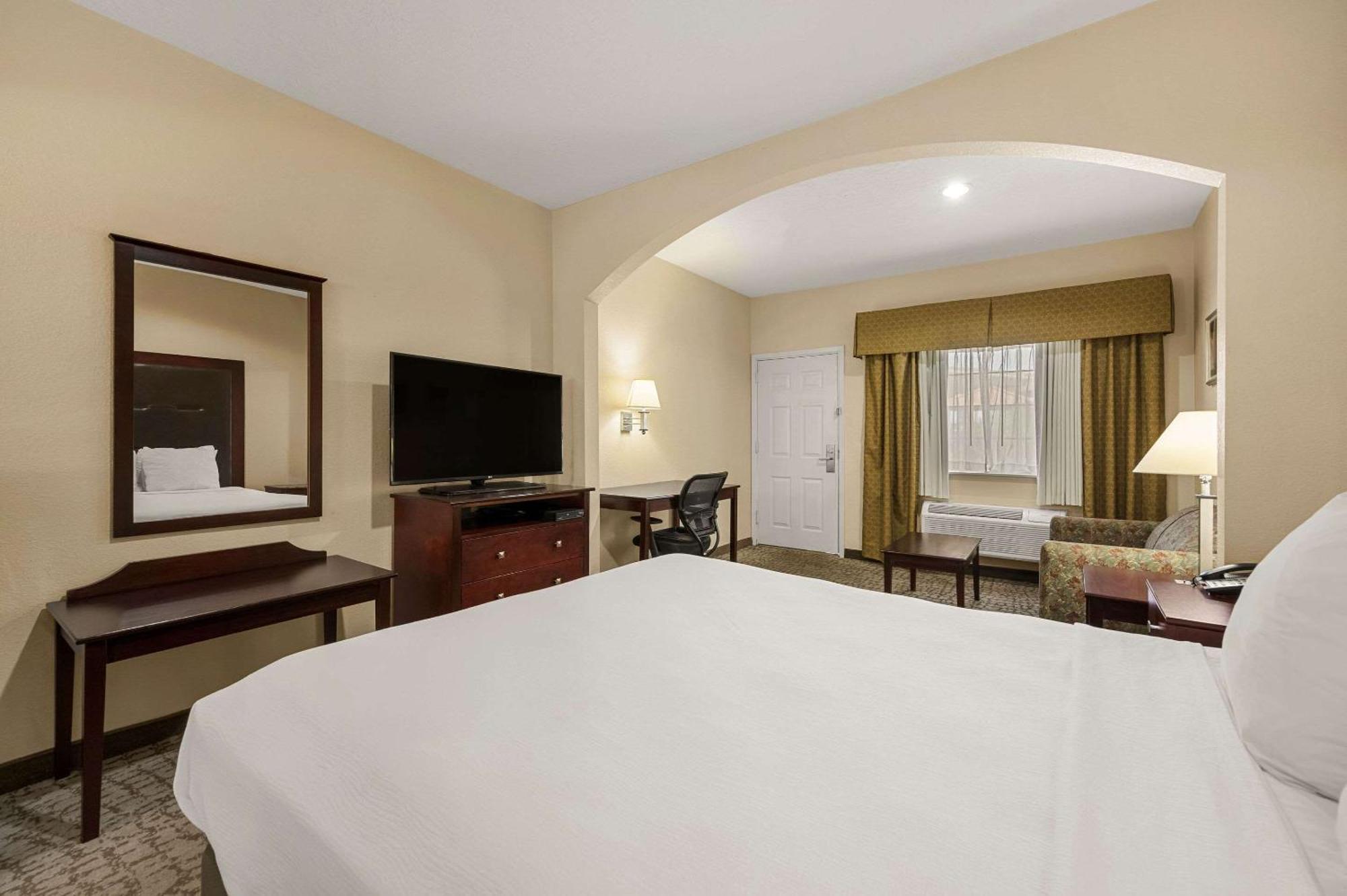 Quality Inn & Suites Cypress Eksteriør bilde
