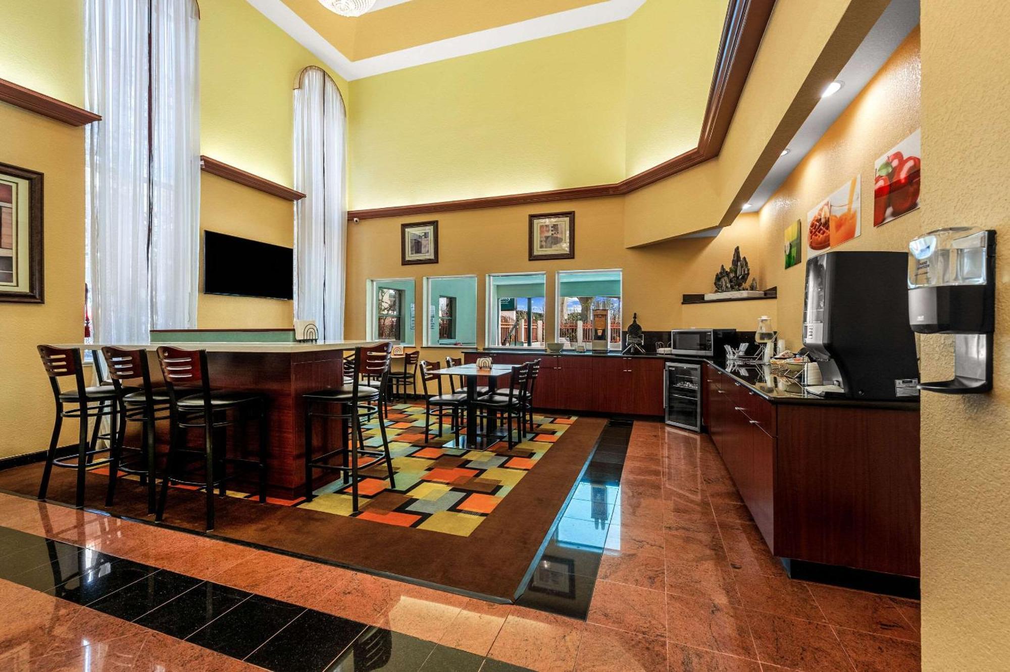 Quality Inn & Suites Cypress Eksteriør bilde